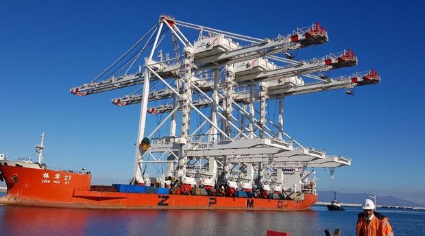 ميناء طنجة 2 .. أكبر مراكز إعادة الشحن في المحيط الأطلسي والبحر الأبيض المتوسط