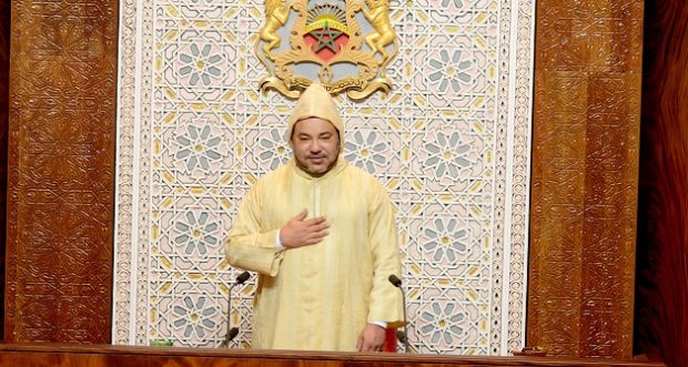 جلالة الملك : المغرب كان سباقا في دسترة الديمقراطية التشاركية والمواطنة
